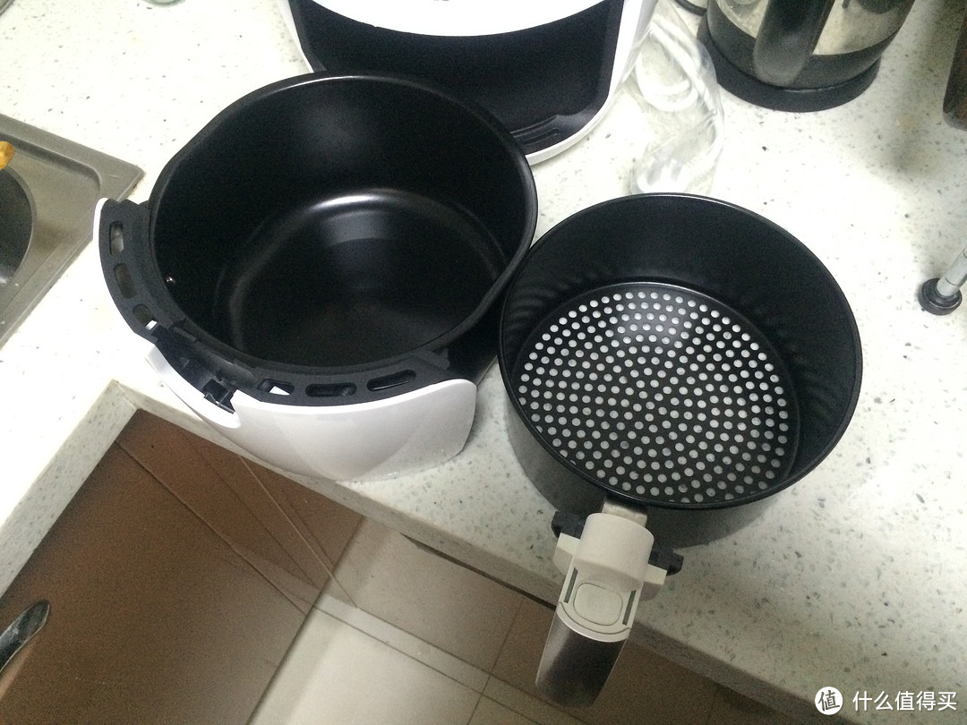 披着炸锅的皮的烤箱——九阳 KL-J63 空气炸锅