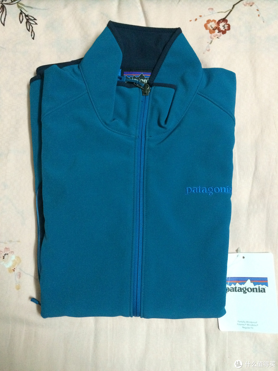 适合初春深秋的好外套：Patagonia Adze Hybrid 软壳夹克