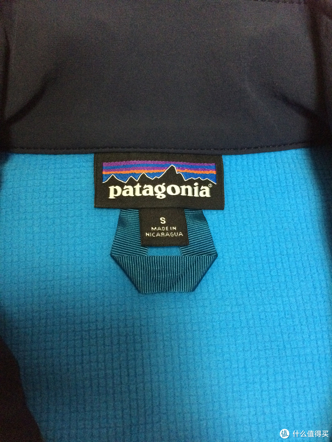 适合初春深秋的好外套：Patagonia Adze Hybrid 软壳夹克