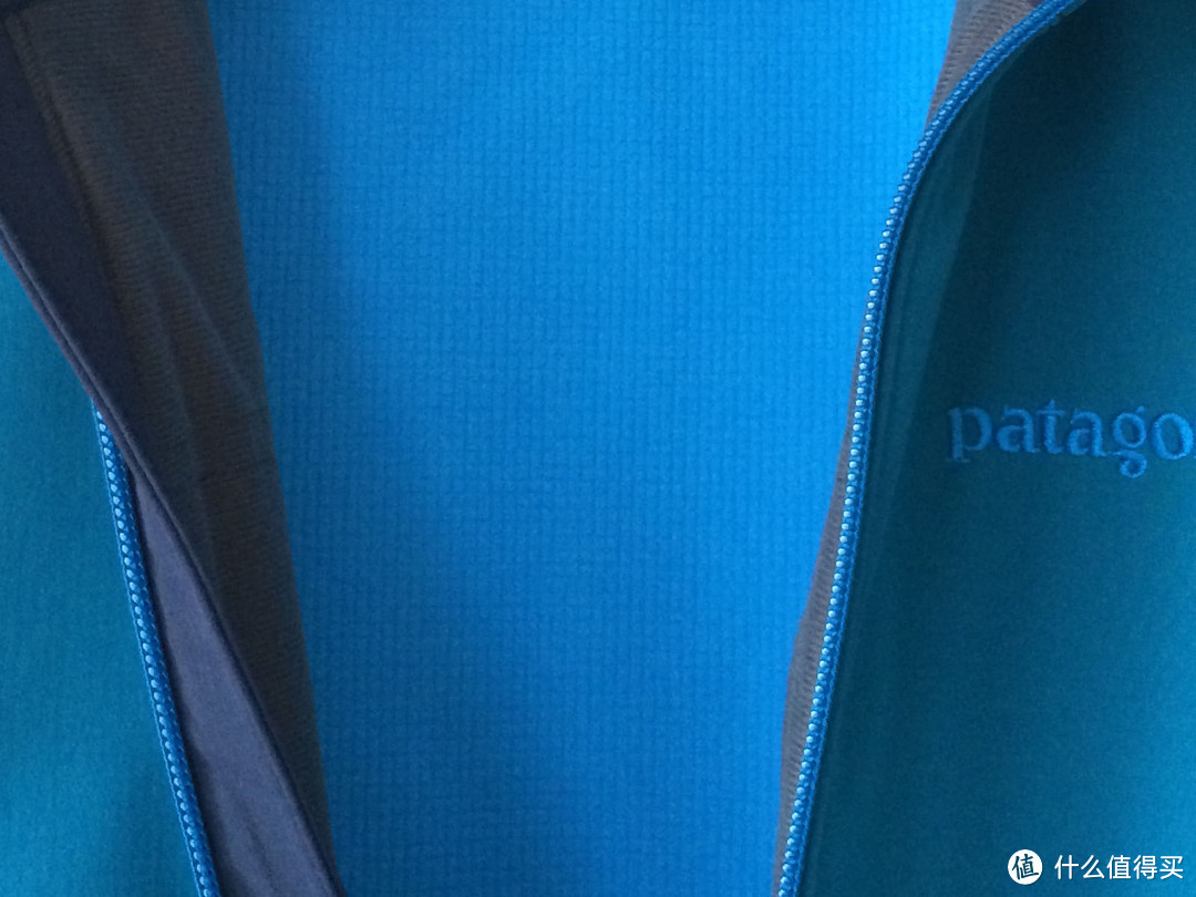 适合初春深秋的好外套：Patagonia Adze Hybrid 软壳夹克