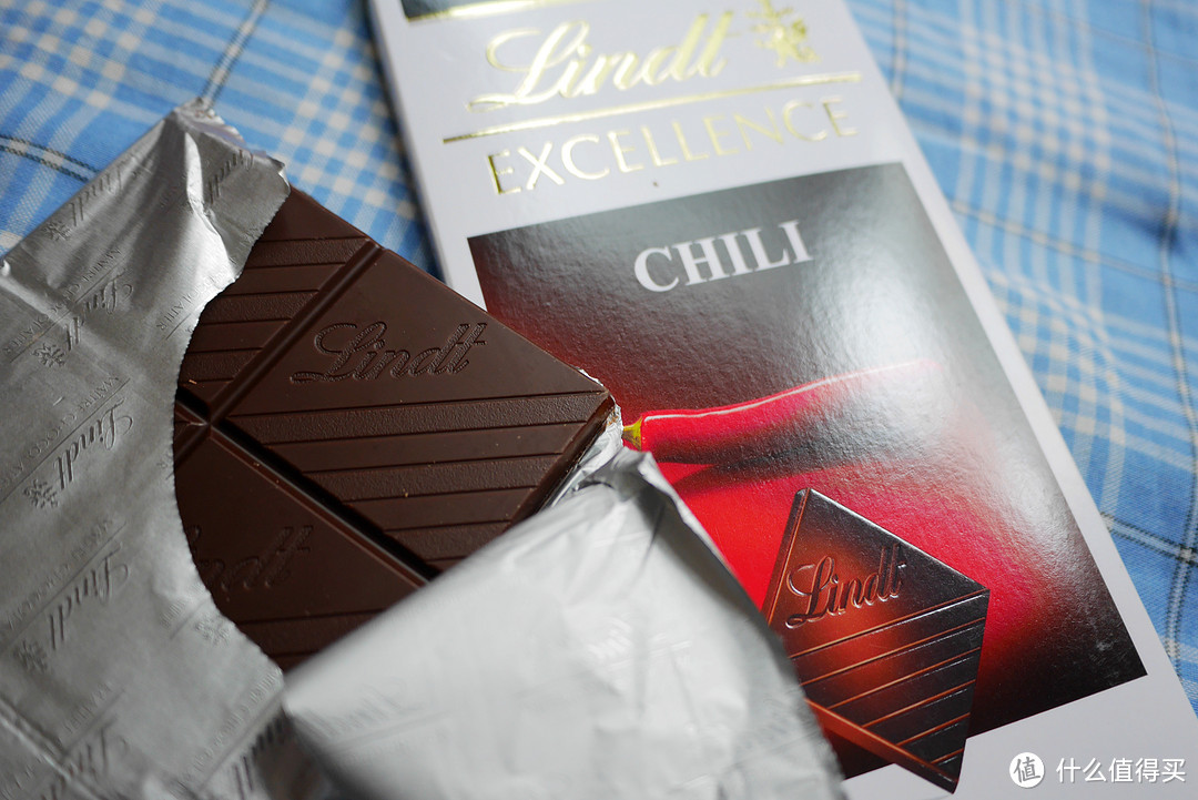 性感但不张扬——Lindt 瑞士莲 辣椒味黑巧克力口感体会