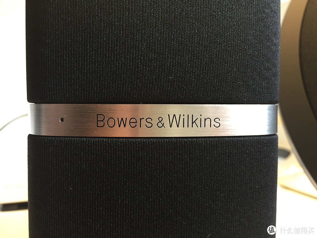 意大利亚马逊直邮 Bowers & Wilkins MM-1 桌面音箱