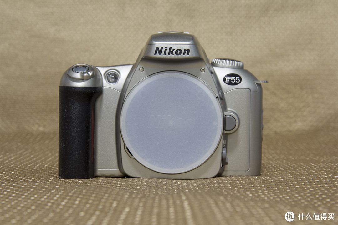 #本站首晒# 可能是最便宜的胶片单反相机 — Nikon 尼康 F55D 开箱及使用感受
