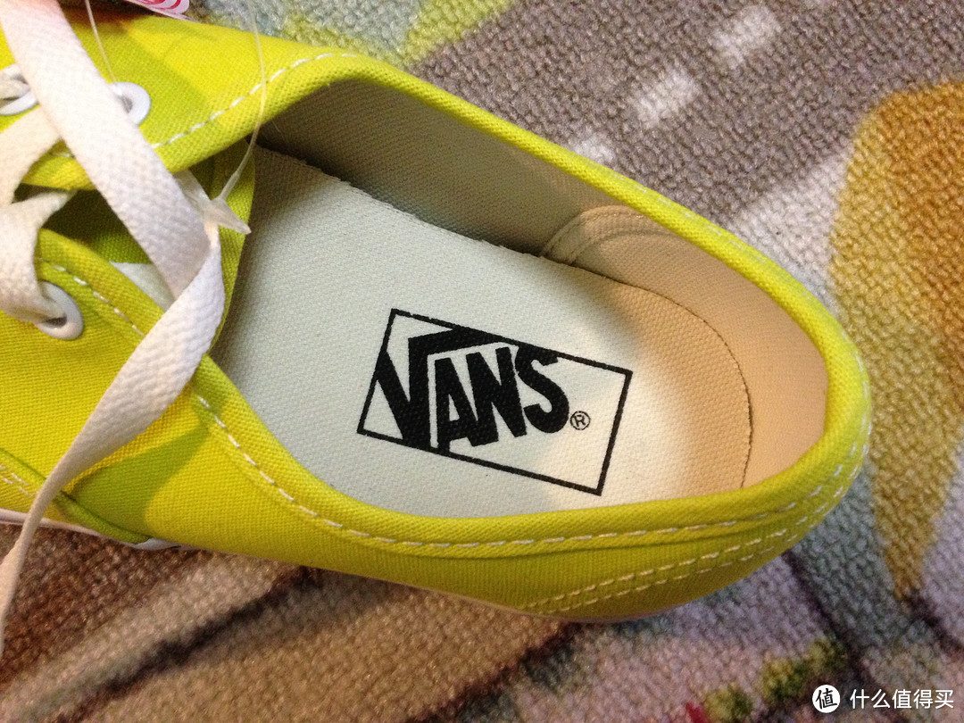 #本站首晒# Vans Authentic 小清新荧光黄配色帆布鞋