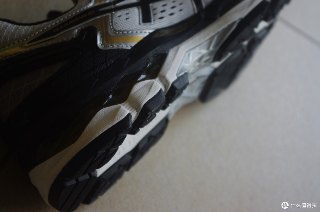 大妈“滥”物之——阴差阳错入手 ASICS 亚瑟士 KAYANO 22 跑鞋