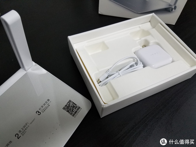 奇虎360 安全路由5G版 开箱