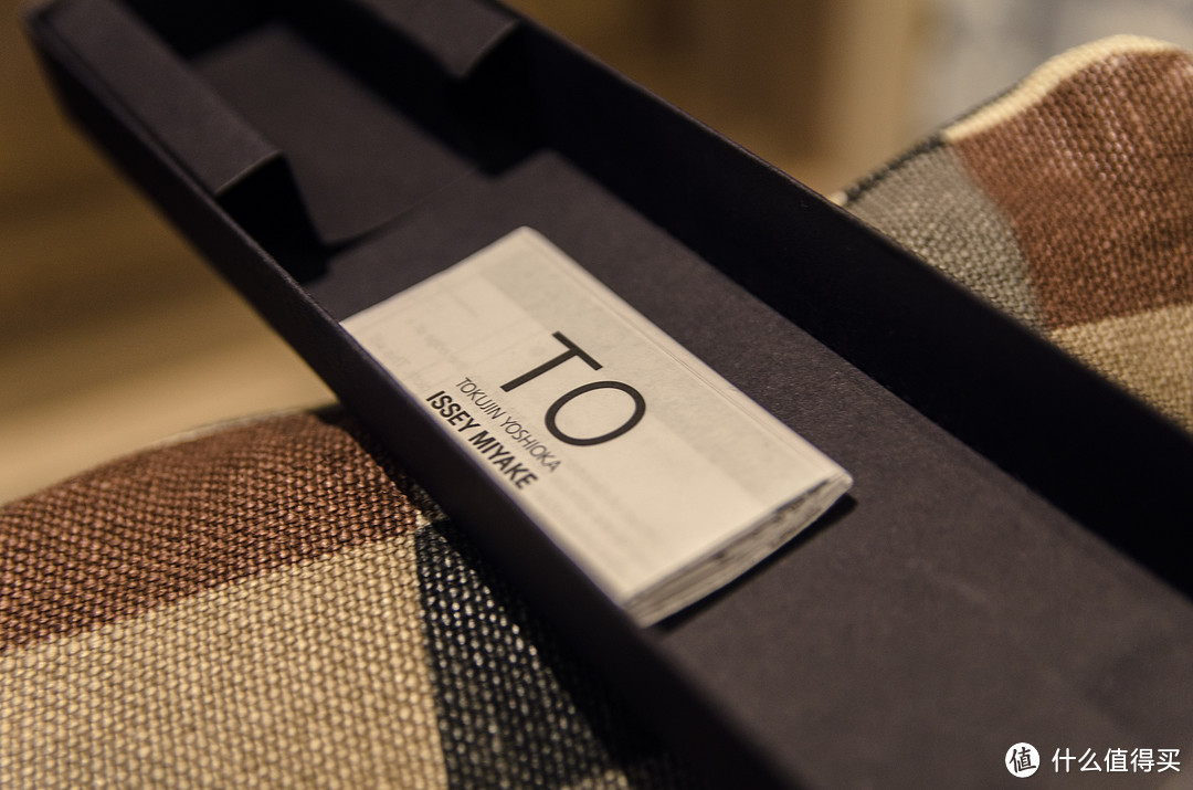 #本站首晒# ISSEY MIYAKE 三宅一生 TO系列 SILAN003 中性手表,附妹子真人照