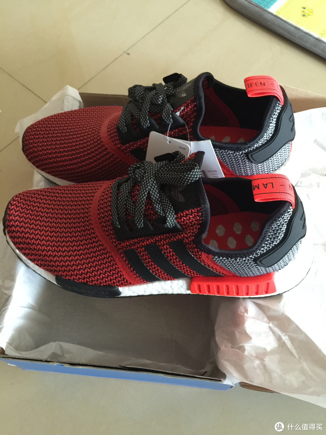 混迹大妈两年第一篇晒单，adidas Originals NMD Runner洛杉矶配色＆东京配色，顺晒乳腺癌配色のKD8