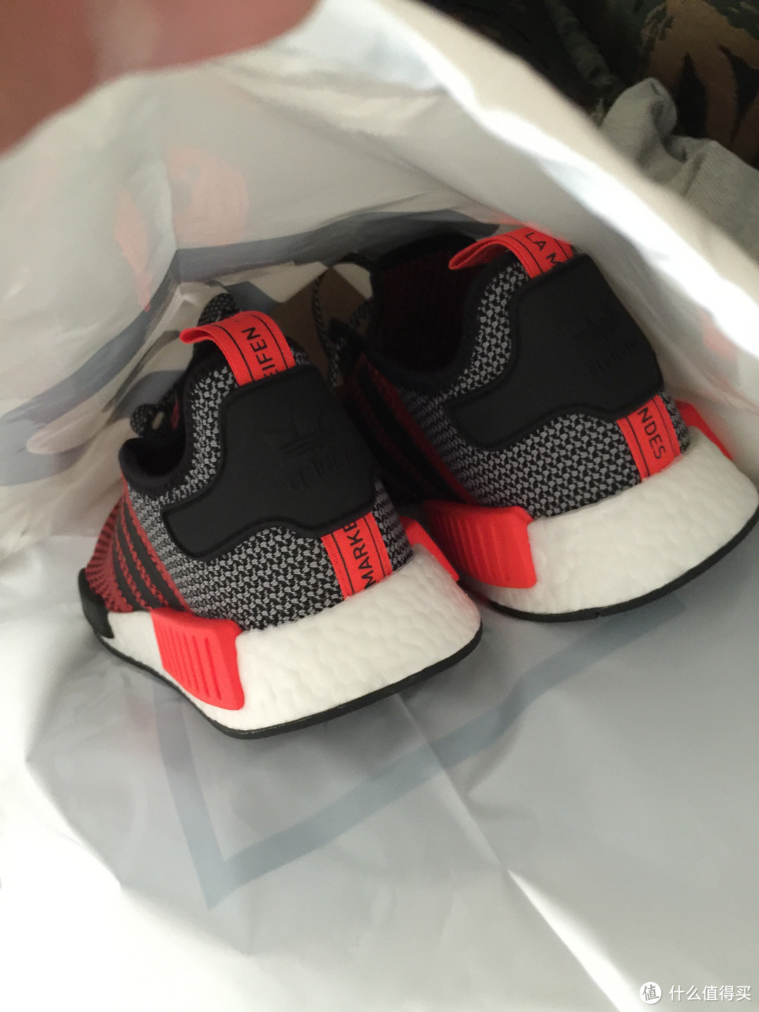 混迹大妈两年第一篇晒单，adidas Originals NMD Runner洛杉矶配色＆东京配色，顺晒乳腺癌配色のKD8