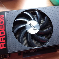 AMD R9 Nano 显卡外观展示(风扇|开关|鳍片)