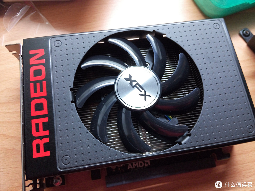 至今最强钢炮——AMD R9 Nano 显卡