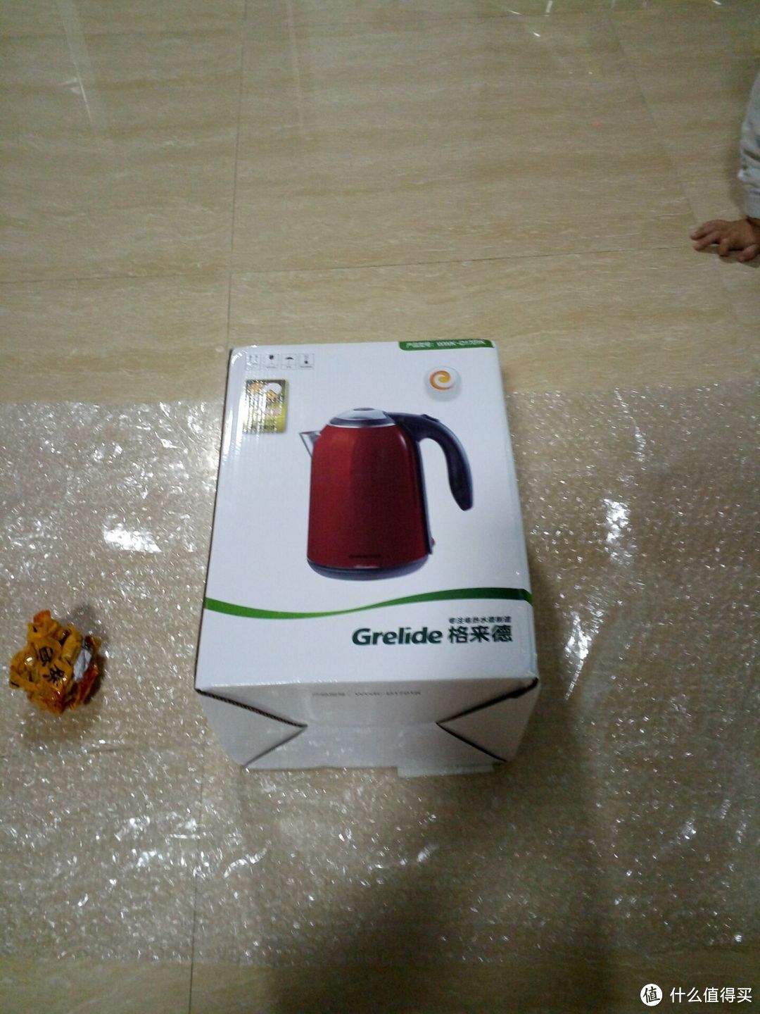 在SMZDM兑换的第一个礼品：Grelide 格来德 电热水壶