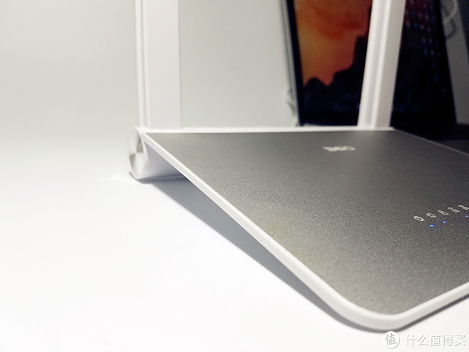 奇虎360 安全路由5G版 外观