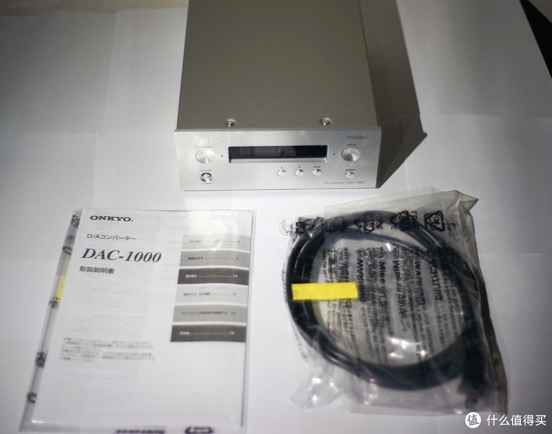 ONKYO DAC-1000 解码器及配件实拍图