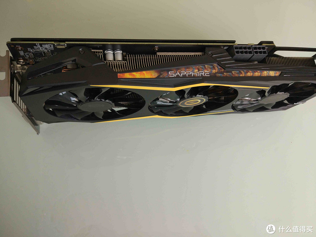 Sapphire 蓝宝石 NITRO R9 380 4G D5 显卡 怪物猎人定制版 测评