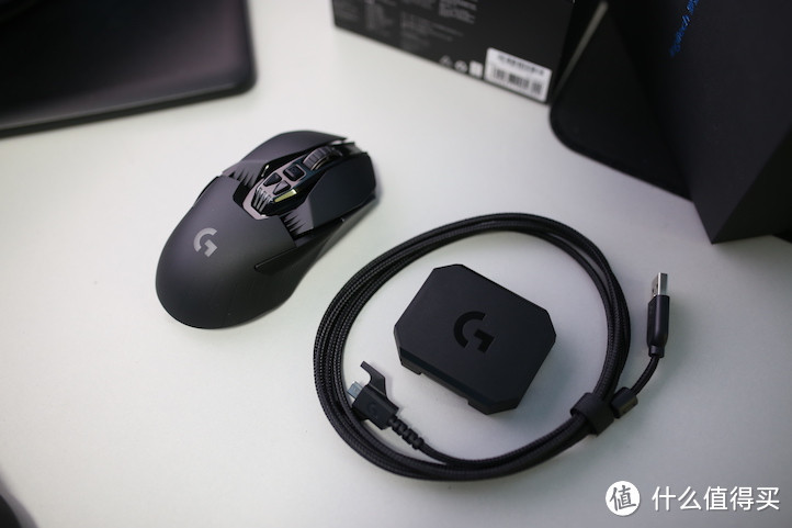 Logitech 罗技 G900 双模鼠标及配件实拍图