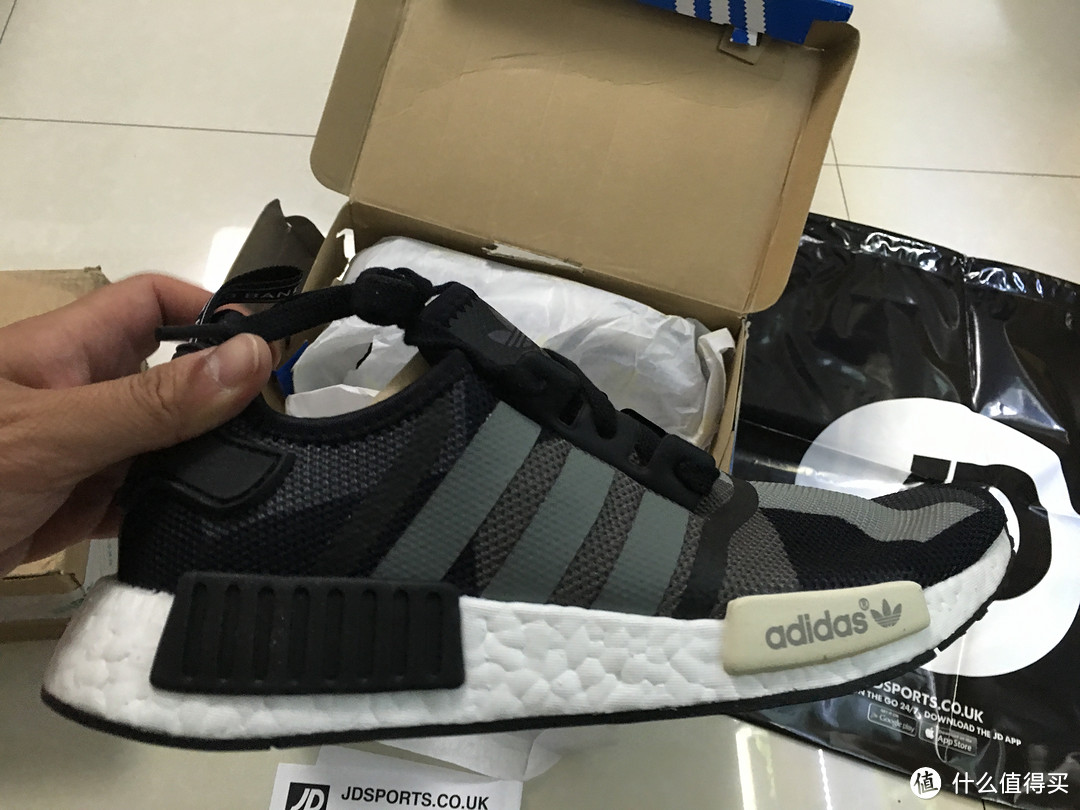 #本站首晒# Adidas 阿迪达斯 NMD 灰黑迷彩拼色以及大莆田产FAKE洛杉矶配色对比！