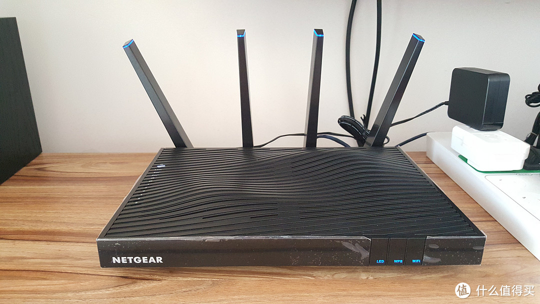 脑袋短路入一豪物：NETGEAR 美国网件 夜鹰X8-R8500 路由器