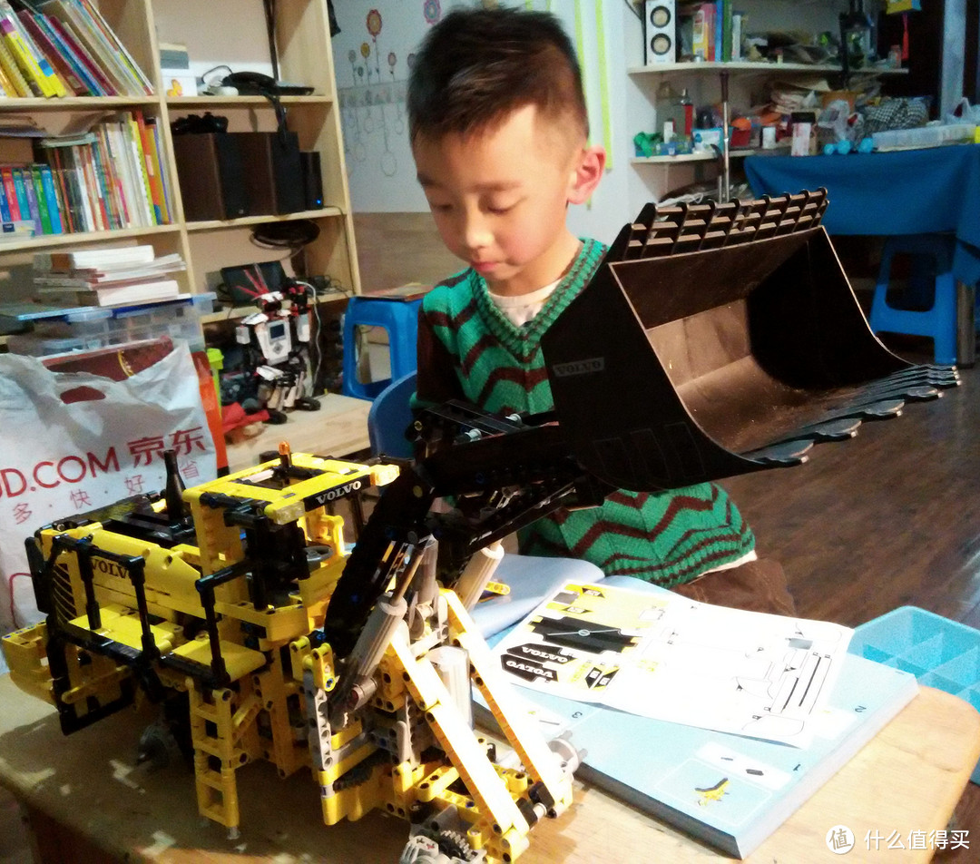 霸气外漏——LEGO 乐高 42030-A 全遥控沃尔沃推土机