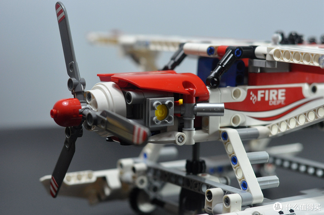 LEGO 乐高 42040-A 消防飞机