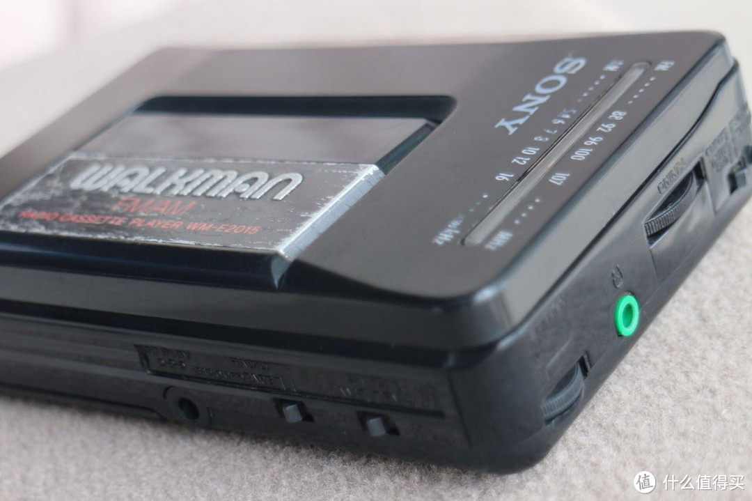 穿越一个世纪的声音：1990年的sony 索尼 Walkman wm-f2015