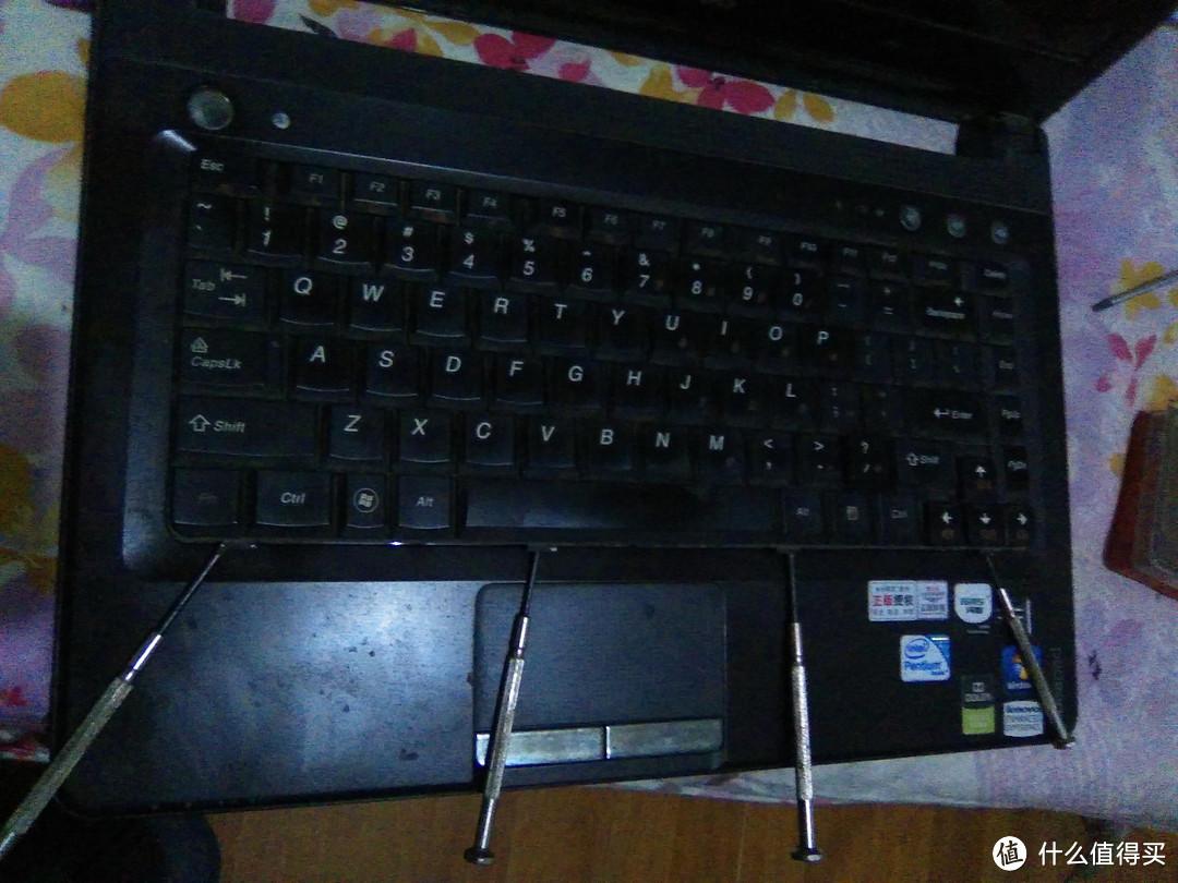 XP下 lenovo 联想U450不定时死机，拆机换相变硅脂？不，关双显卡热切换