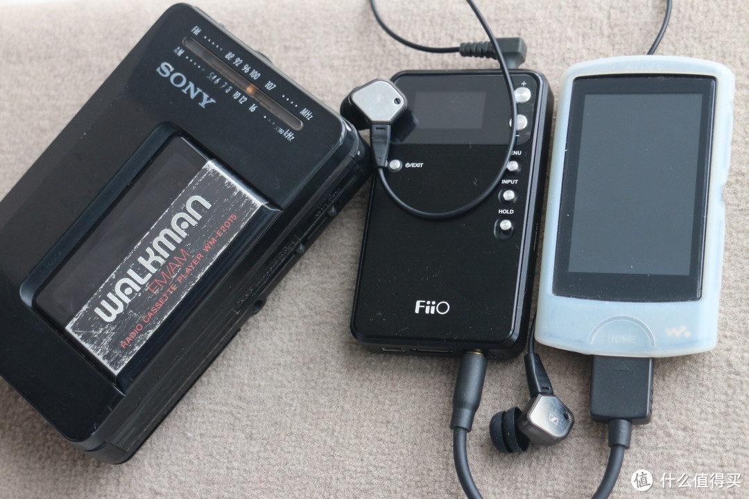 穿越一个世纪的声音：1990年的sony 索尼 Walkman wm-f2015