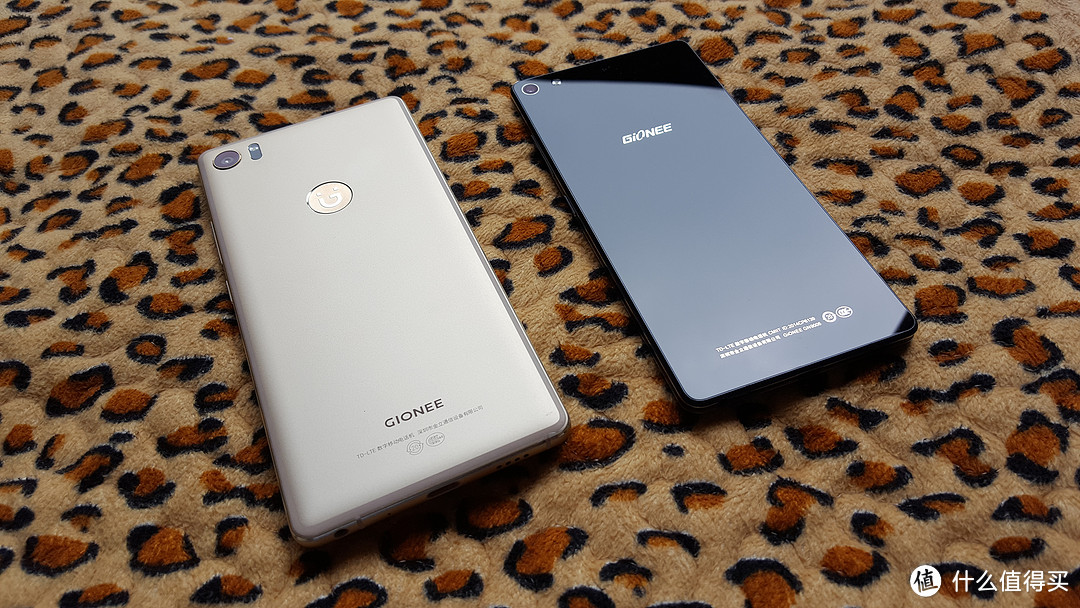 金立S8手机与金立S7手机对比实拍图1