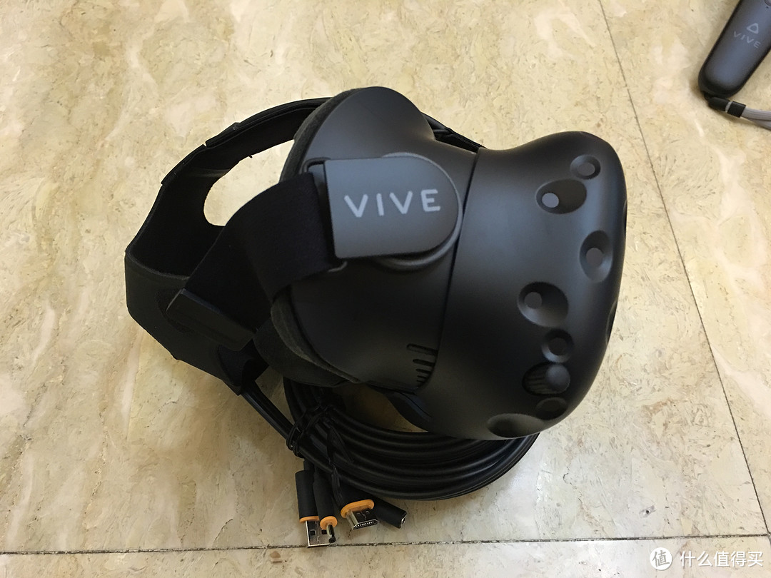 虚拟还是现实? HTC 宏达电 Vive VR 虚拟现实套装 开箱