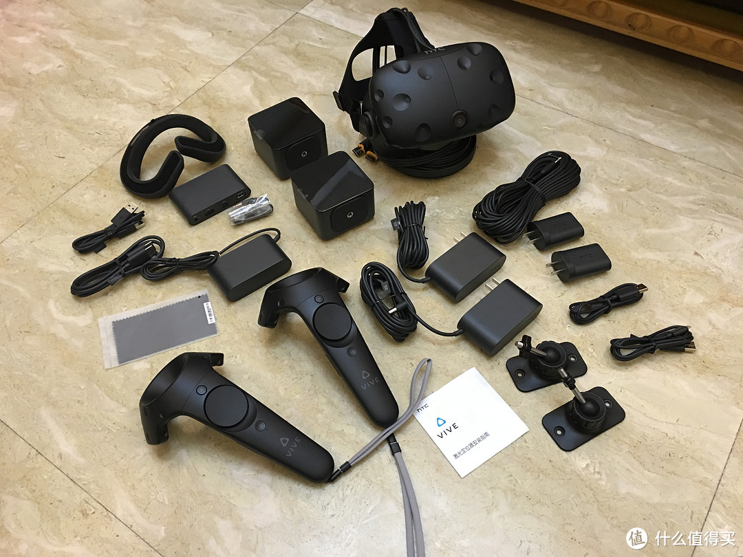 HTC 宏达电 Vive VR 虚拟现实套装 全家福