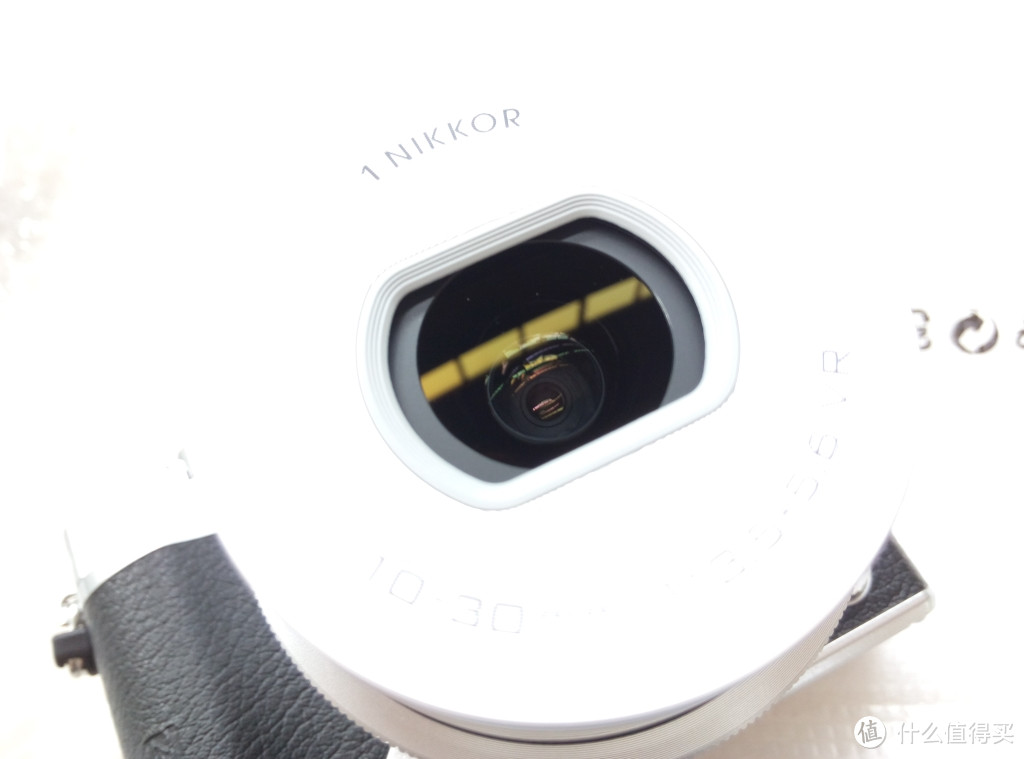 “一手掌握” Nikon 尼康 J5+1 尼克尔 VR 10-30mm f/3.5-5.6 微单相机 入手