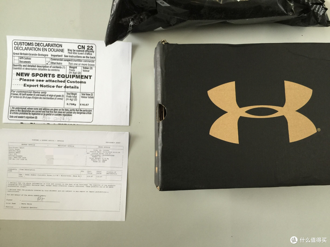 第一双安德玛足球鞋:Under Armour 安德玛 UA Clutchfit Force 2.0 TR 分享