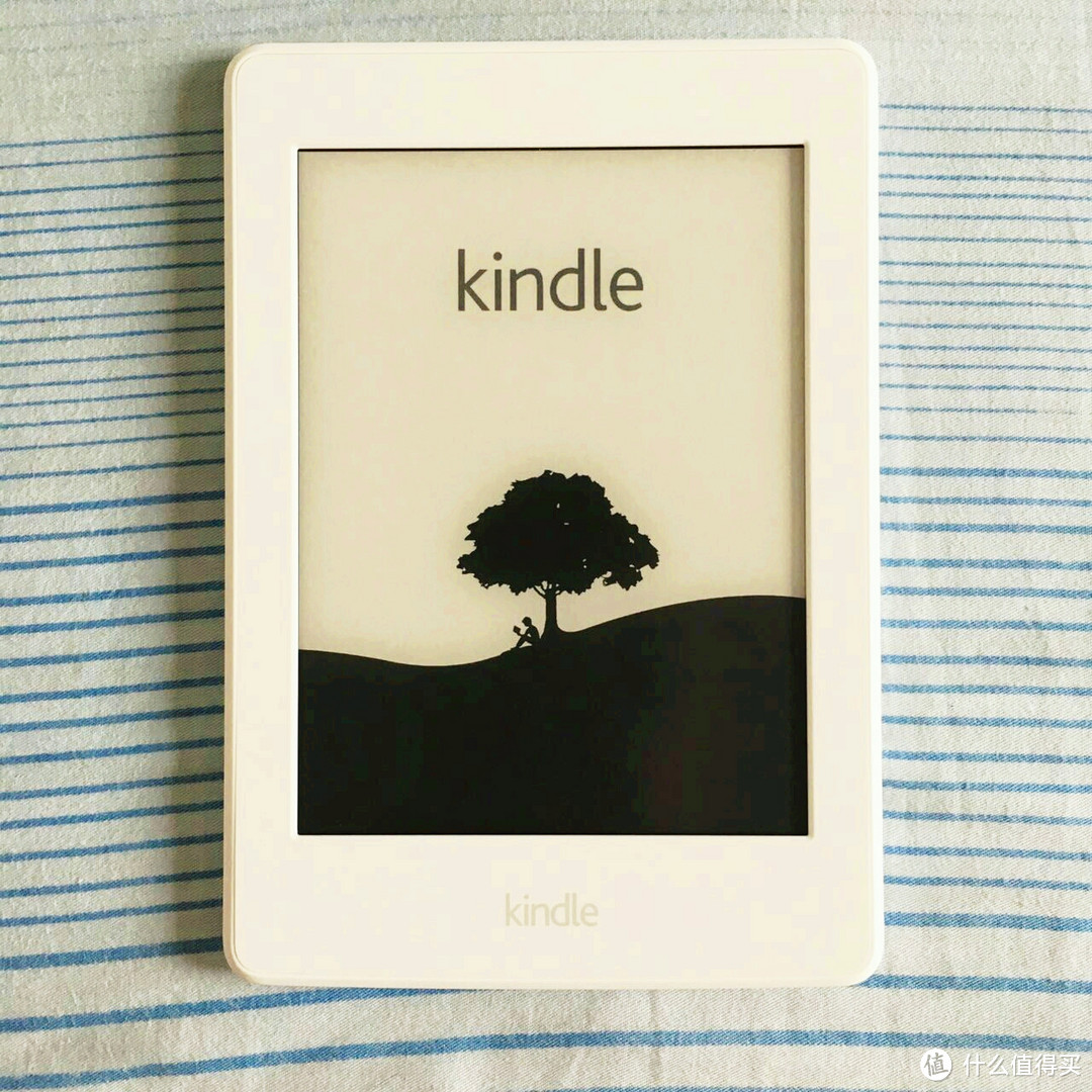 颜值超高的白色版亚马逊:Kindle Paperwhite 3 电子阅读器