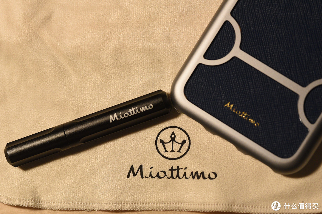 #本站首晒# 几百块的手机壳值不值得买？——Miottimo 华尔兹 苹果6/6s 手机壳（内附真人兽）