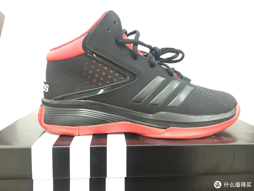 打球压马路两不误----adidas 阿迪达斯 cross em4 篮球鞋