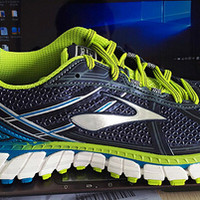 Brooks 布鲁克斯 Adrenaline GTS 15开箱