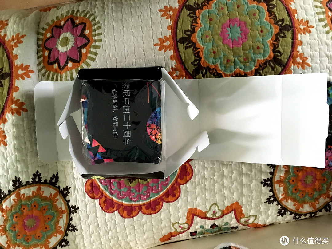 #本站首晒# SONY 索尼 中国20周年 购物袋+勋章 真人试背