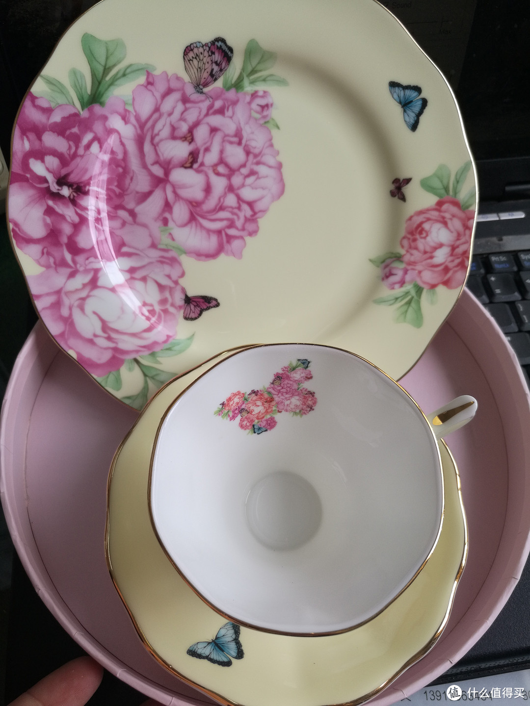 生活不只是眼前的苟且,还有闺蜜和美食: Royal Albert 茶具