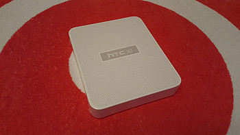 宏达电 HTC 10 4G手机外观展示(卡槽|镜头|接口)