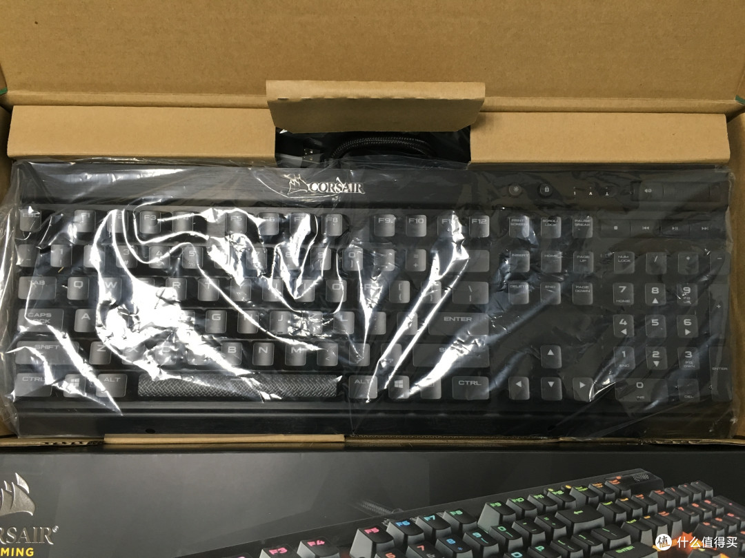 CORSAIR 海盗船 K70 RGB 银轴 RGB机械键盘 开箱