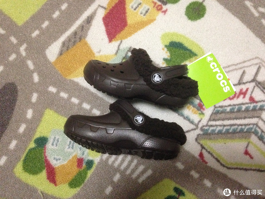 #本站首晒# 为了冬天囤货！crocs 卡洛驰 Mammoth EVO Clog 保暖洞洞鞋