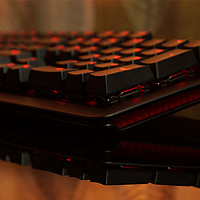桌上神器 篇二十三：一朵小红花：蒸汽朋克大师版茶轴键盘体验分享