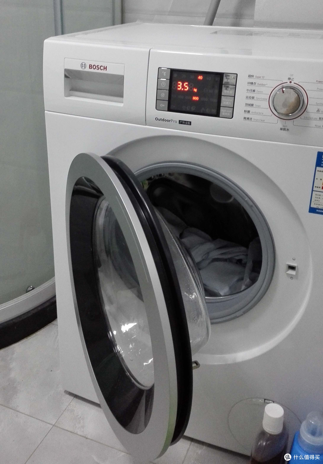 #细说家电# 细节品鉴生活:BOSCH 博世 BCD-279(KGF28A2W2C) 三门冰箱 & XQG62-WLM244600W 滚筒洗衣机