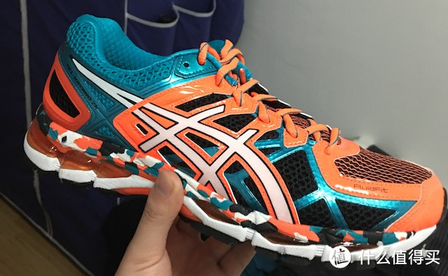 ASICS KAYANO 21 和 Under Armour SpeedForm™ RC 跑步鞋 使用感受