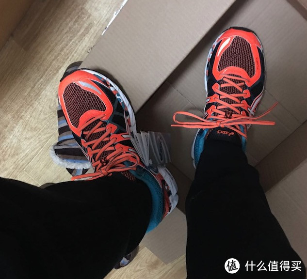 ASICS KAYANO 21 和 Under Armour SpeedForm™ RC 跑步鞋 使用感受