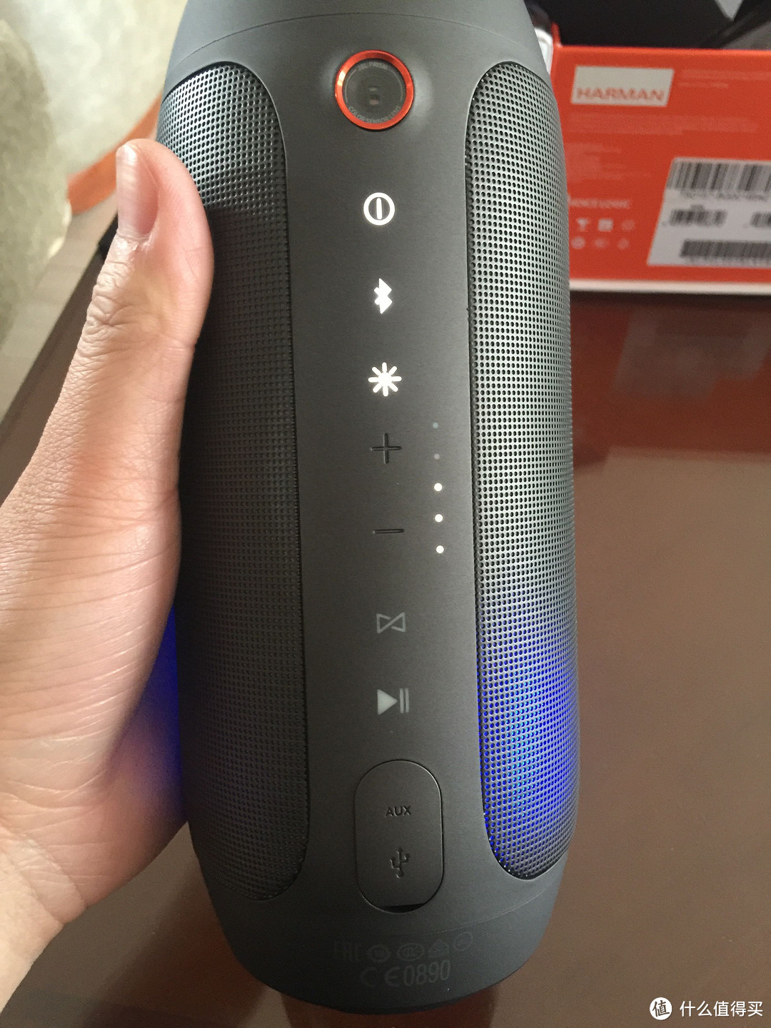 JBL Pulse 2 炫彩无线蓝牙小音箱 开箱