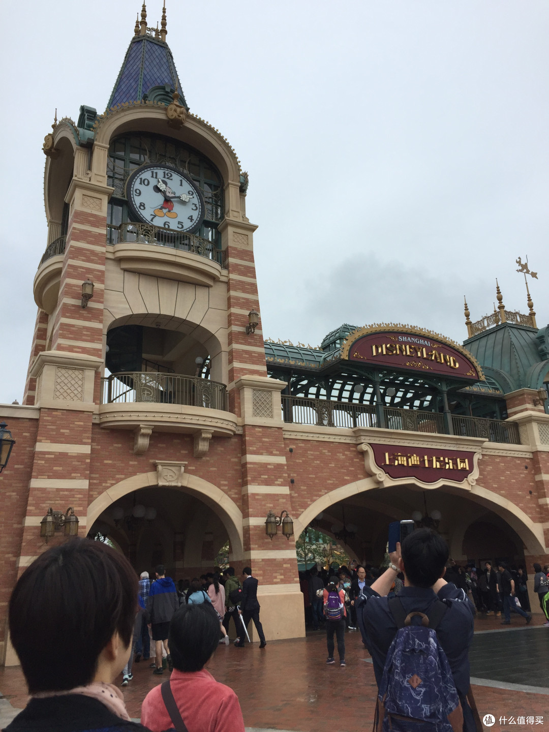 上海 Disney 试运营:小白鼠的一日游