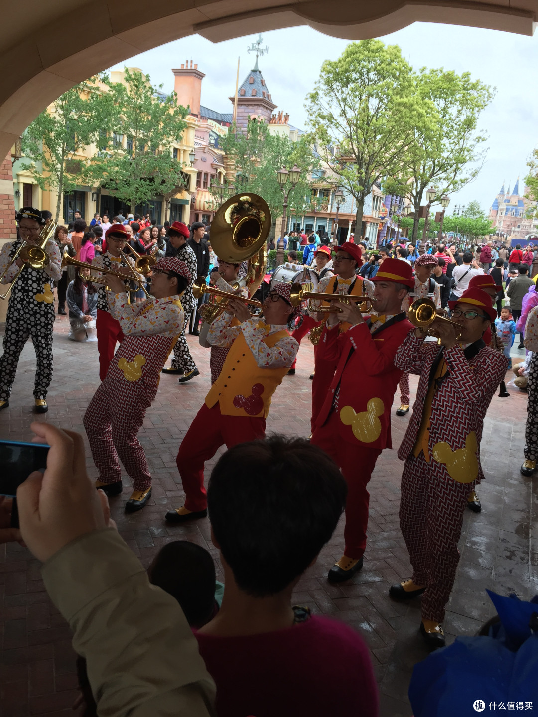 上海 Disney 试运营:小白鼠的一日游