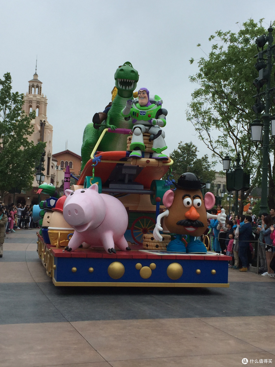 上海 Disney 试运营:小白鼠的一日游