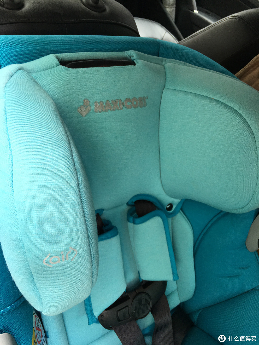 Maxi-Cosi Pria 85 儿童安全座椅护体与五点式安全带之使用感受